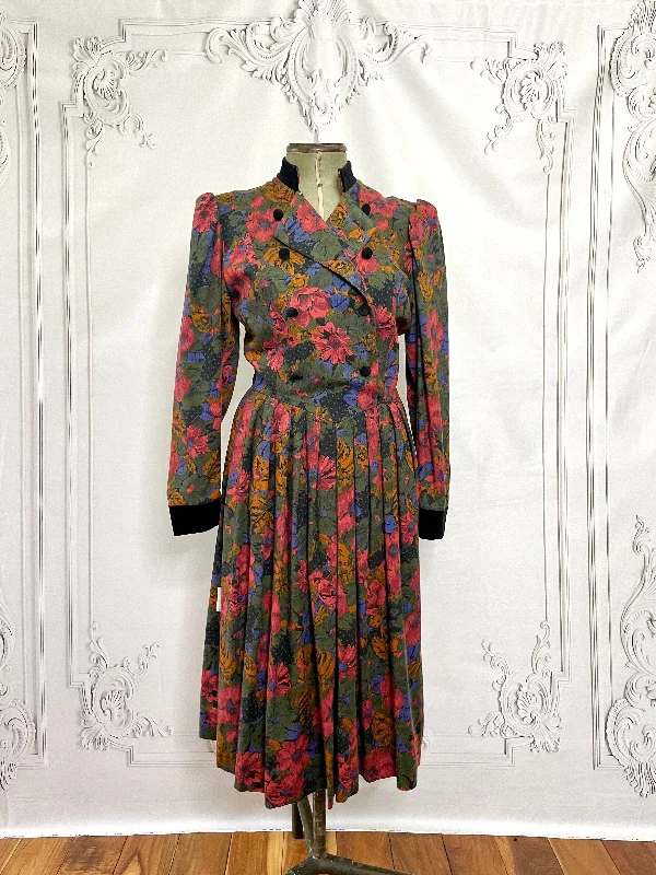 1980s Does 1940s Velvet Trim Laura Ashley Style Floral Dress