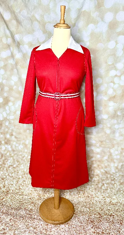 1970s Dagger Collar Dress