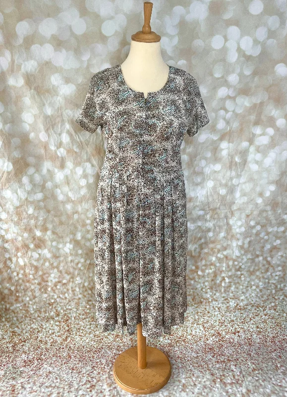 1960s Shelton Stroller Rayon House Dress with Pockets