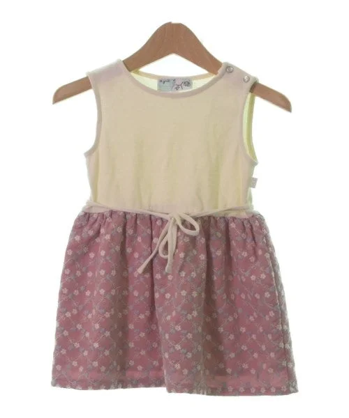 Agnes b. Dresses
