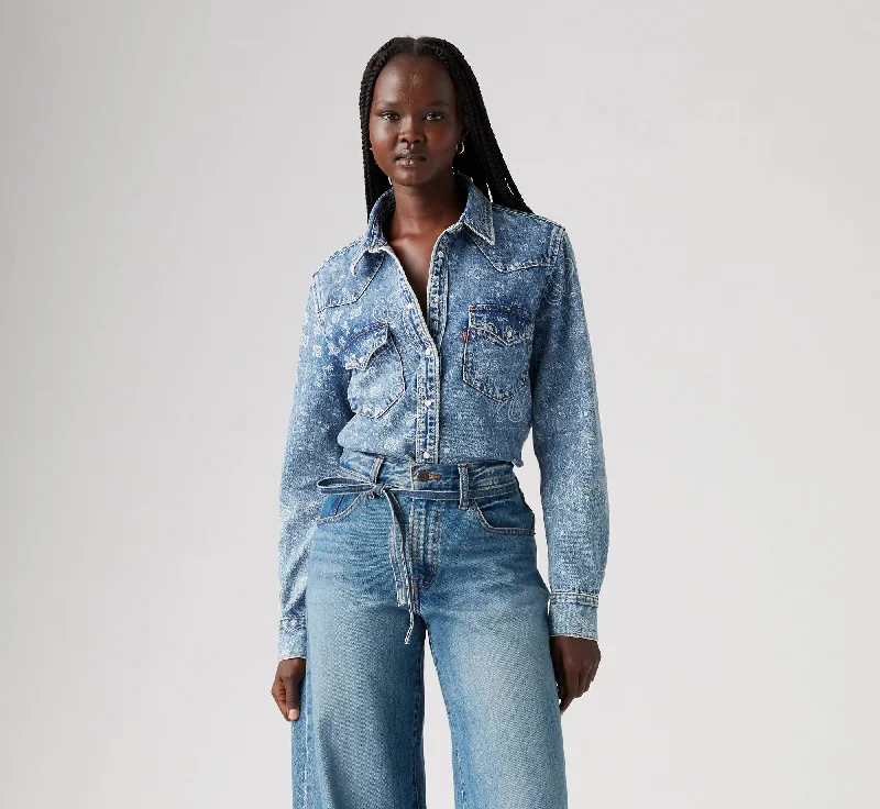 Levi Ultimate Western Denim Shirt - EMME PATCHWORK BANDANA INDIGO Elegant Draped Short Sleeve Levi Ultimate Western Denim Shirt - EMME PATCHWORK BANDANA INDIGO Elegant Draped Short Sleeve