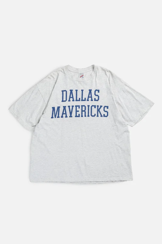 Vintage Dallas Mavericks NBA Tee - L Cashmere Blend Cotton Blend Poly Blend