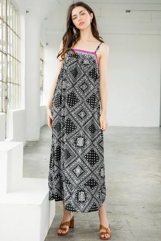 Embroidered Bandana Print Midi Dress Cozy T-shirt Midi Dress