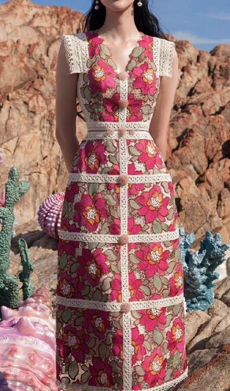 EMBROIDERY FLOWER MIDI DRESS IN RED Stylish Long Sleeve Floral Midi Dress