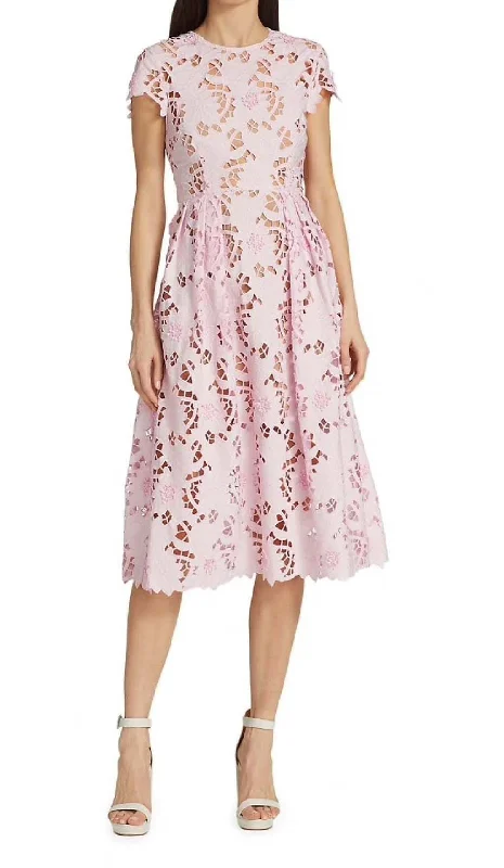 FLORAL LACE EMBROIDERED MIDI DRESS IN PINK Trendy Floral Wrap Midi Dress