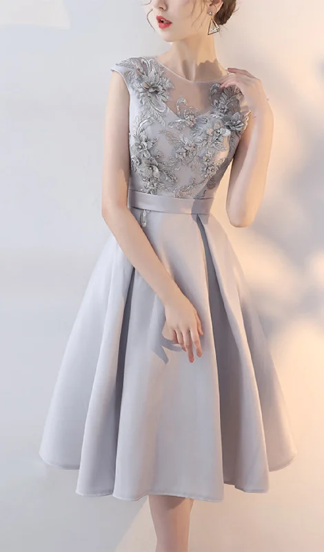 GRAY LACE APPLIQUÉ MIDI DRESS Stylish Satin Midi Dress