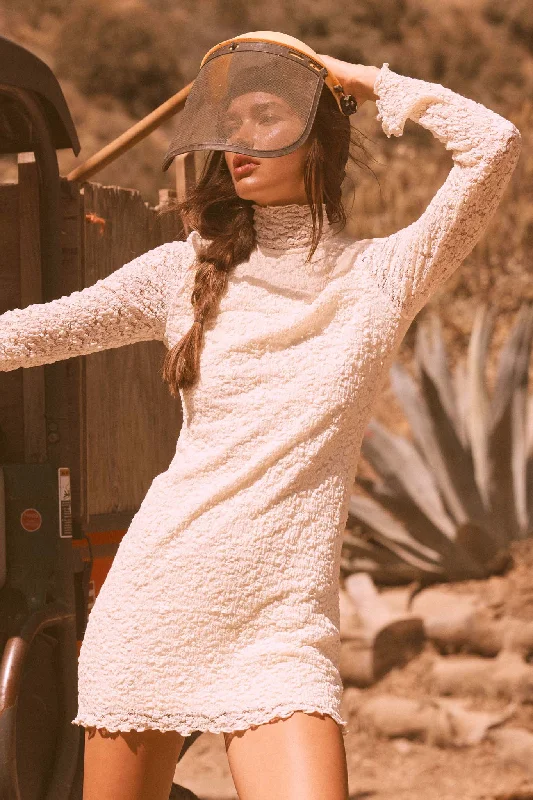 Afternoon Angel Floral Lace Mock-Neck Mini Dress Stylish Puff Sleeve Mini Dress