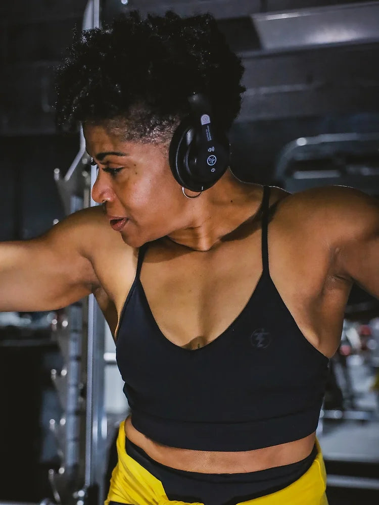 JACKIE YVONNE SPORTS BRA High-Cut Bra Design