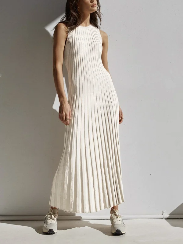 BerryBetty - Camille Knit Pleat Maxi Dress Comfortable Ruffle Hem Maxi Dress